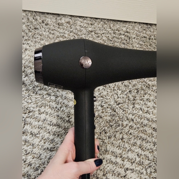 Matte Black L'ange Blowdryer - Picture 2 of 13